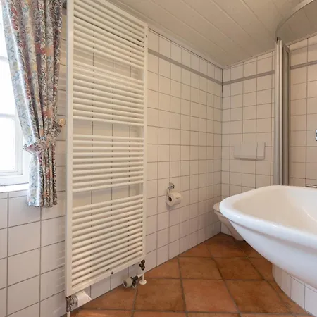 Aparthotel Haus Amanda 3*