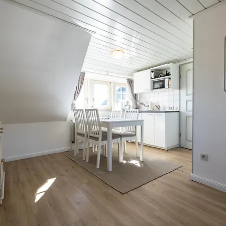 Haus Amanda Ξενοδοχείο με διαμερίσματα 3*