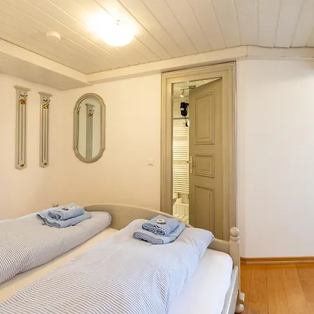 Ξενοδοχείο με διαμερίσματα Haus Amanda 3*